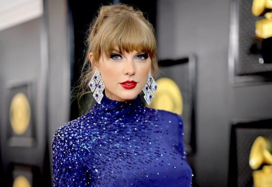 Taylor Swift shpallet artistja ndërkombëtare e vitit për të tretën herë