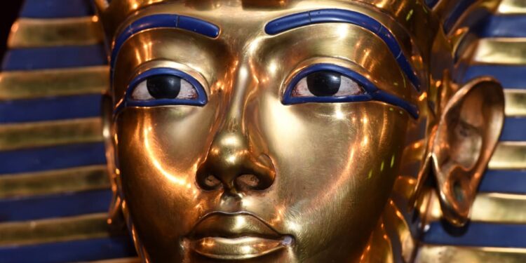 5 artefakte interesante të cilat janë gjetur brenda varrit të mbretit Tutankhamun