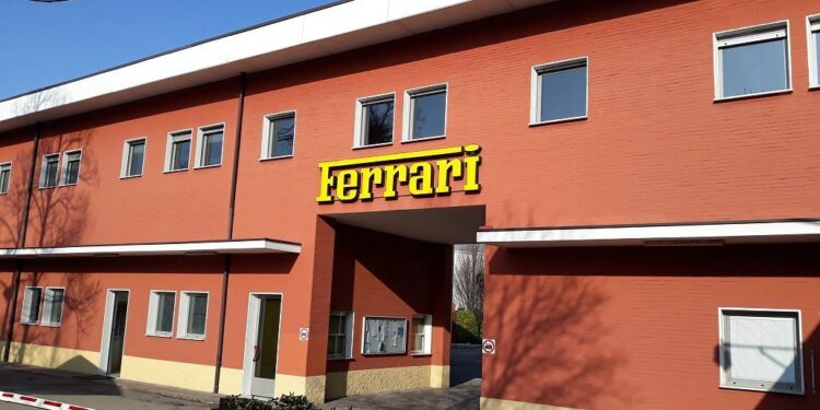 S’kanë të ndalur telashet për Ferrarin, hakerat kërkojnë një shpërblim të majmë