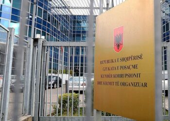 Mashtronte për t’u mundësuar ish-pronarëve kompesimin, Gjykata lë në burg punonjësit e Agjencisë së Trajtimit të Pronave