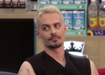 Kamera e fshehtë/ Modelja i kërkoi të kryejnë marrëdhënie seksuale pas setit fotografik, si reagoi Beati?