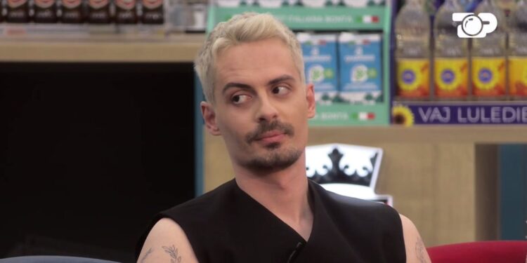 Kamera e fshehtë/ Modelja i kërkoi të kryejnë marrëdhënie seksuale pas setit fotografik, si reagoi Beati?