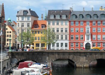 Danimarka hap dyert për punonjës të huaj