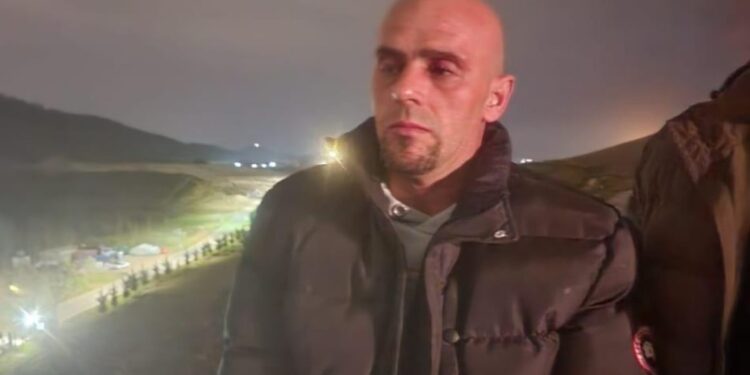 Kreu 3 vrasje dhe tri plagosje brenda dite, e shkuara e errët e Dan Hutrës