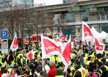 Gjermani, qytetarët në protestë, bllokohet transporti publik