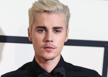 Justin Bieber pezullon turneun botëror, shpërthejnë fansat: Duam një arsye
