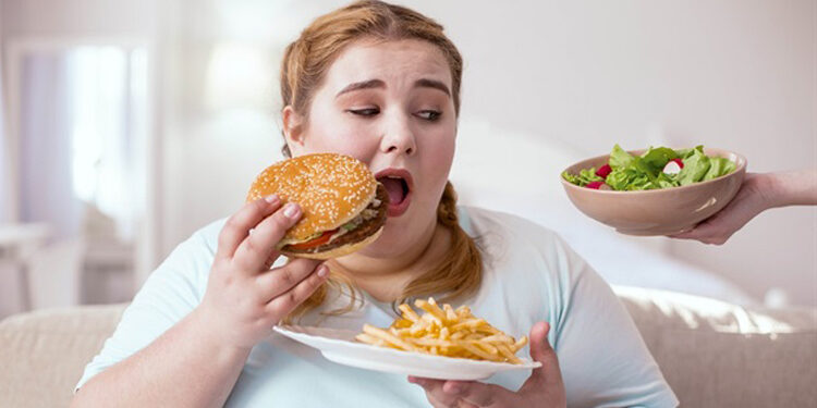 Raporti: Deri në vitin 2035 mbi gjysma e popullësisë do të jetë obez