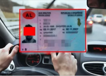 Autoriteti Konkurencës jep njoftimin: Pezullohet rritja e çmimit të lejes së drejtimit