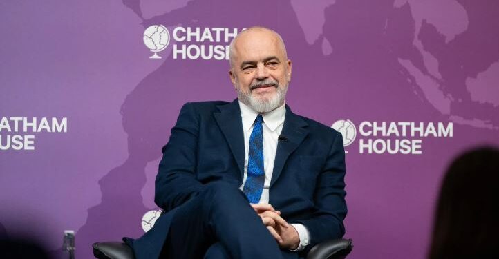 Kryeministri Rama në Britaninë e Madhe: Nuk e sollën të rinjtë shqiptarë drogën këtu, ata përdoren nga kriminelët