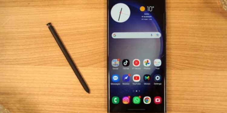 Samsung prezanton me risitë e ‘ Try Galaxy ‘