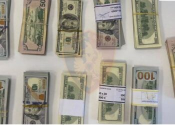 Policia kufitare sekuestron 94 mijë dollarë në hyrje të Rinasit, nën hetim dy libanezë