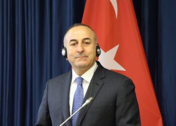 Çavusoglu: Suedia të ndërmarrë hapa të mëtejshëm drejt anëtarësimit në NATO