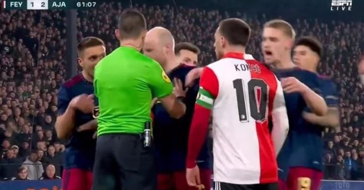 Plas skandali në derbin Ajax-Feyenoord, Tadiç tallet me argjërimin e mesfushorit turk (Video)