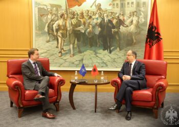 Presidenti Bajram Begaj takim me zyrtarin e NATO-s, ja çfarë u diskutua