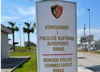 I gjendën passaportën e falsifikuar, bie në prangat e Policisë Kufitare 57-vjeçarja