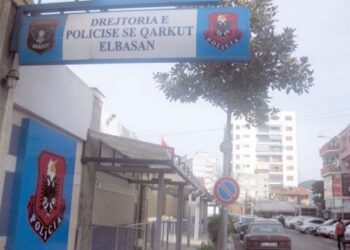 Një punonjës ndërtimi u dëmtua gjatë procesit të punës në Elbasan, në pranga administratori i firmës