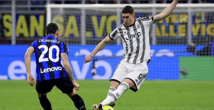 “Zonja e Vjetër në gjumë”, Zikaltërit pretendentë për Kupën e Italisë