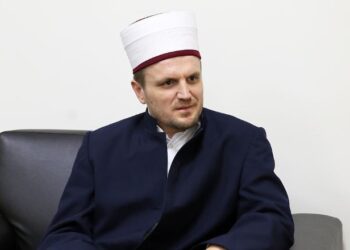 Imami Shqiptar kritikon politikanët: Mos na merrni dhe iftarin të paktën!