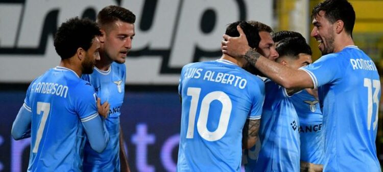 Lazio triumfon kundër Spezias, djemtë e Maurizio Sarri-t përforcuan vendin e dytë në Serie A