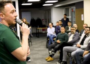 Betim Drenica, Shqiptari që krijoi aplikacionin Shqip.ai