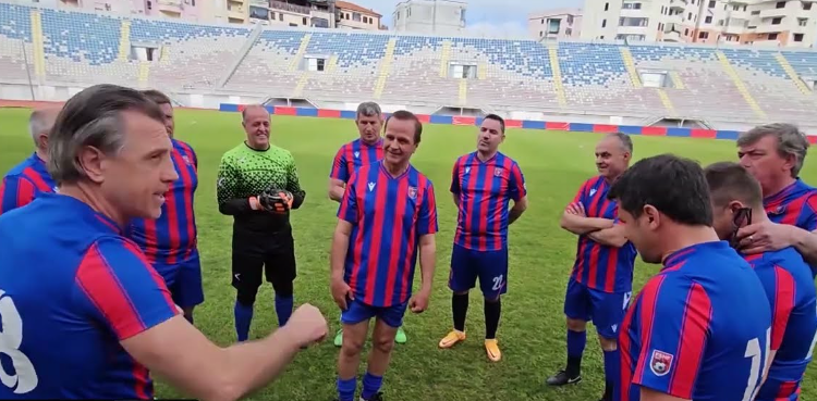 Rikthimi i sportistëve të viteve 80 në fushën e lojës