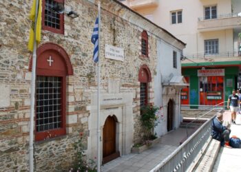 Në Selanik mëshimi i parë i fesë në shqip / Pashkët katolike