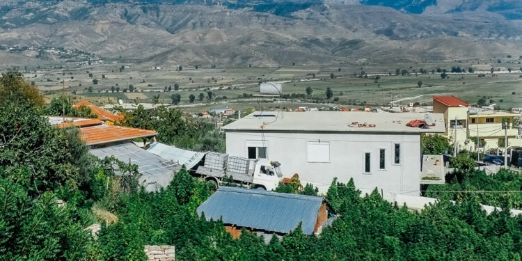 “Rënia” dhe “shkëlqimi” i Lazaratit pas çlirimit të republikës së hashashit