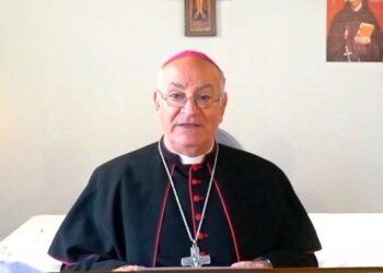 Urimi për Pashkët, Imzot Massafra: Mos lejoni askënd të na e rrëmbejë shpresën