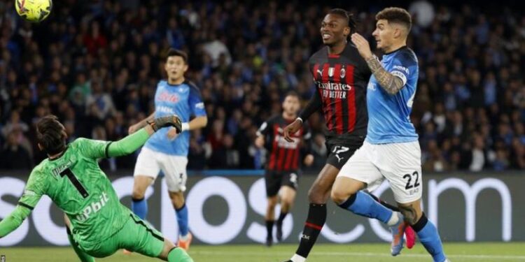 Milani triumfon në ‘ Maradona’ , i mer Napolit vendin e tretë