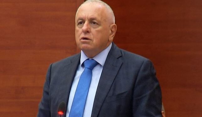 Prof. Dr. Tritan Shehu denoncon ndotjen e Vjosës: Park kombëtar apo krim mjedisor?