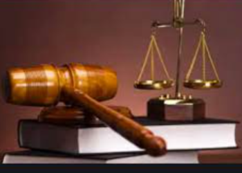 Avokatja e kërcënuar me pistoletë mbahet peng nga klienti në zyrën e saj