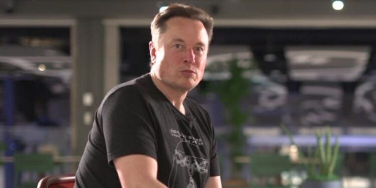 Elon Musk flet për situatën e Twitter-it në një intervistë me gazetarin e e BBC