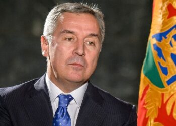 Gjukanoviç dorëhiqet tre ditë pas humbjes nga Jakov Millatoviçit