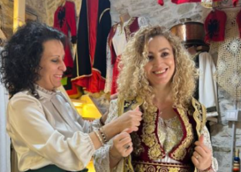 Rikthimi i një ndër veshjeve tradicionale gjirokastrite “Pirpiria”