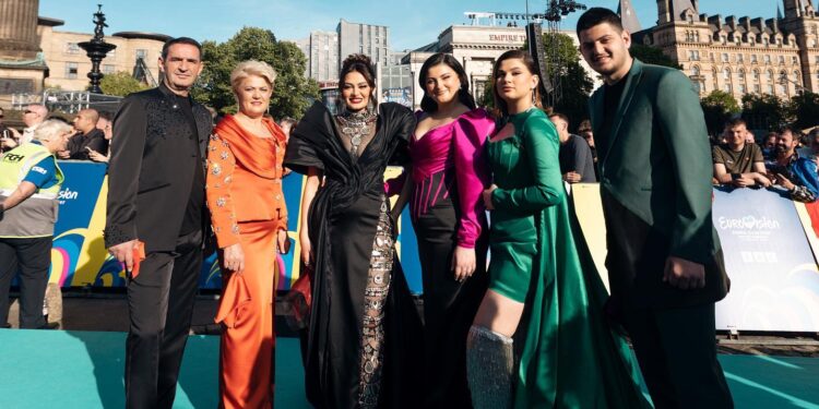 BBC jehonë Shqipërisë në Eurovision – Një familje këngëtarësh po ngjitet në skenë
