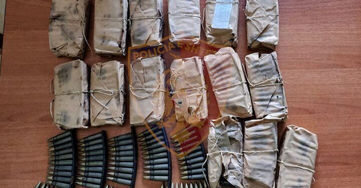 Tepelenë – Bie në prangat e policisë 39-vjeçari posedues i një kasete metalike me 540 fishekë luftarak