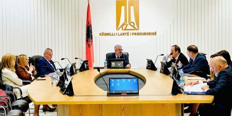 Mbyllja e 9 gjykatave, ja cilët janë prokurorët që transferohen me urdhër të KLP-së