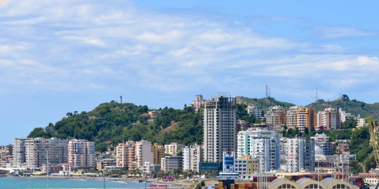 Porti i ri tregtar në Durrës akoma pa projekt teknik