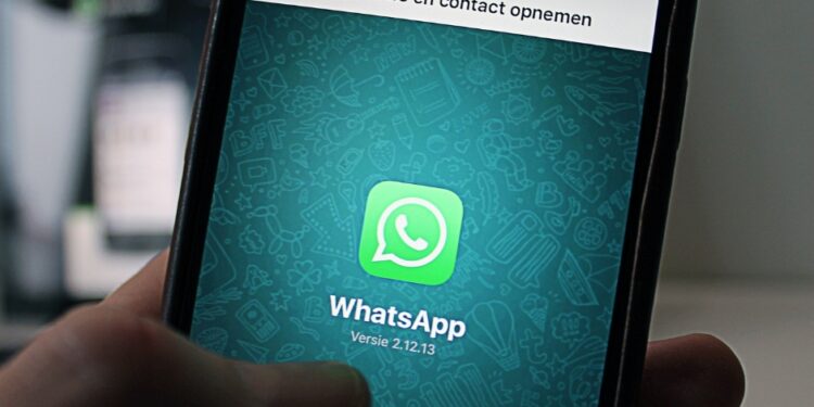 Rusia me dorë të rëndë ndaj WhatsApp – 51,500 dollarë gjobë