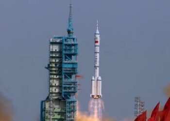 Pas 276 ditësh anija kozmike misterioze kineze kthehet në Tokë