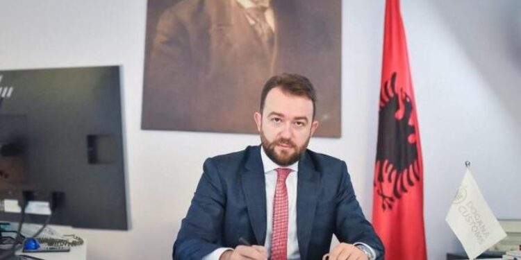 Shpërdoroi detyrën, Gjykata e Tiranës zbut masën për Arlind Gjokutaj