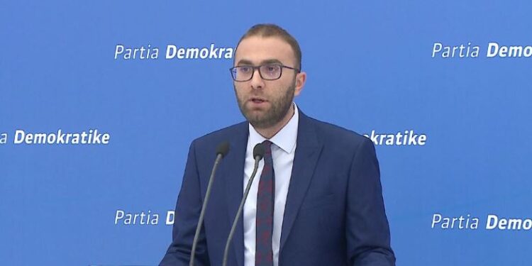 Alibeaj dha dorëheqjen, Gazment Bardhi zgjidhet në krye të Partisë Demokratike