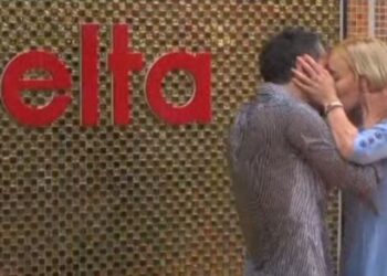 Në një marëdhënie me Amos Zaharian? Ja përgjigja e Dea Michelle