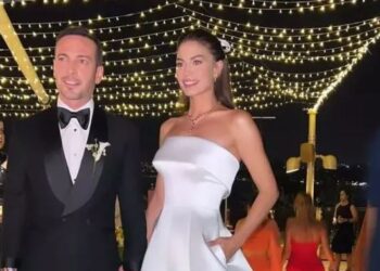 Pak kohë pas celebrimit, Demet Ozdemir firmos divorcin