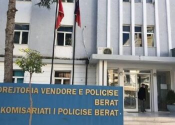 Berat – Parandalohet një atentat, në kërkim 3 persona