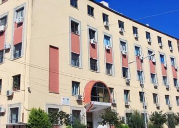 Durrës – Prokuroria kërkon pezullimin e 9 punonjësve të ish-ALUIZNI-t dhe IMT për shpërdorim detyre