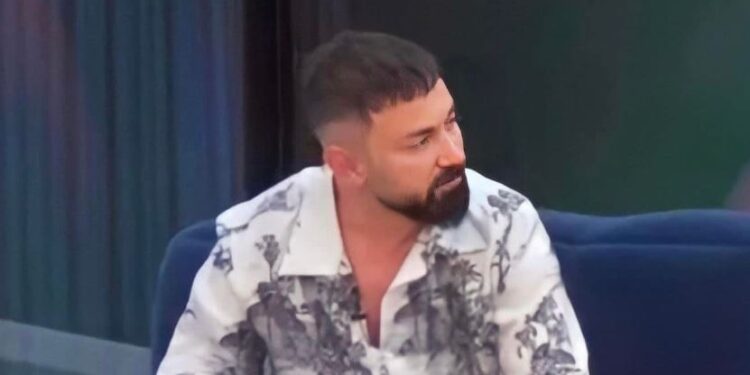 “Me të shkuar rritja e rrogës kot”, ironia e Elvis Pupës mbi rritjen e pagave (Video)