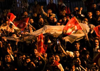 Turqit jashtë vendit nisin votimin në balotazhin e zgjedhjeve presidenciale