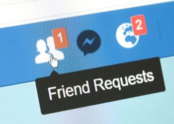 Bëni kujdes me Facebook-un, dërgon automatikisht ftesë personave që i shikoni profilin