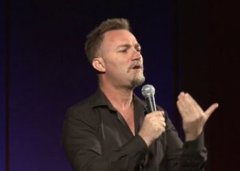 “Ata e zgjodhën vetë njëri tjetrin”, Gent Hazizi flet për çiftin e shumë përfolur